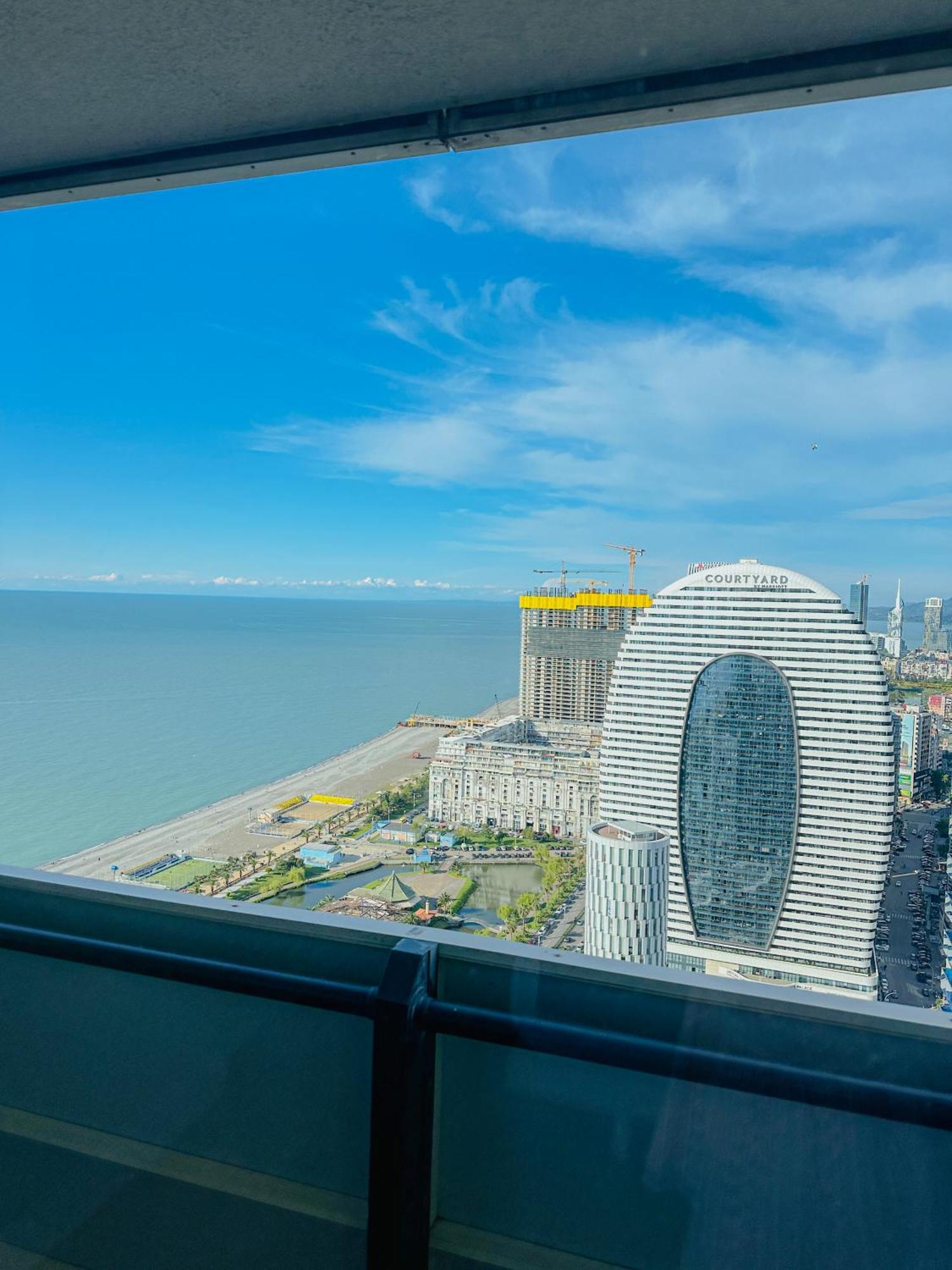Seaside Vip Hotel Batumi Luaran gambar
