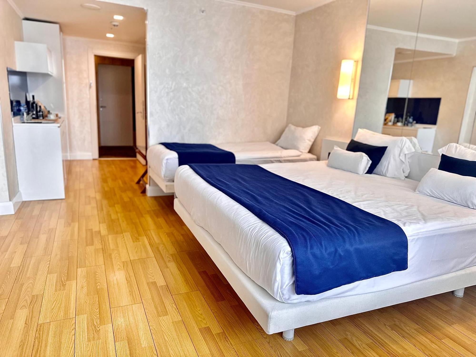 Seaside Vip Hotel Batumi Luaran gambar