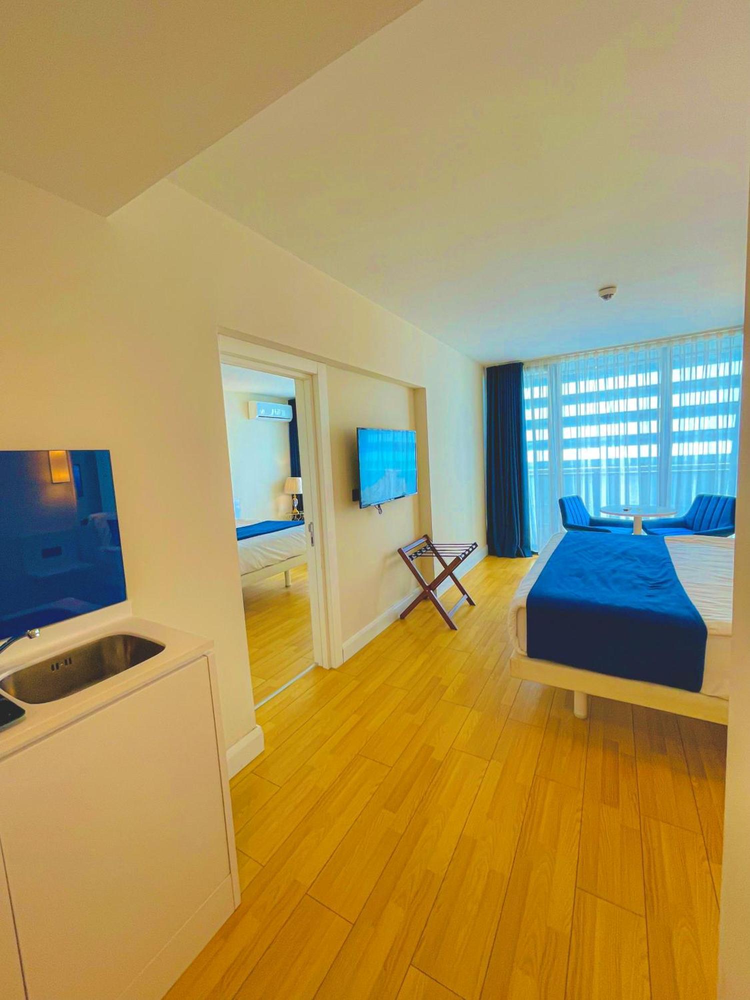 Seaside Vip Hotel Batumi Luaran gambar