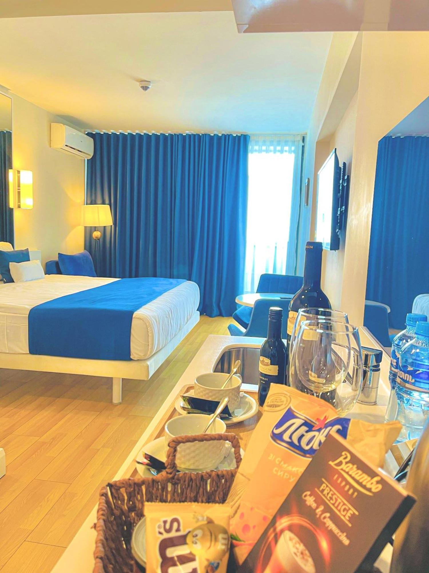 Seaside Vip Hotel Batumi Luaran gambar
