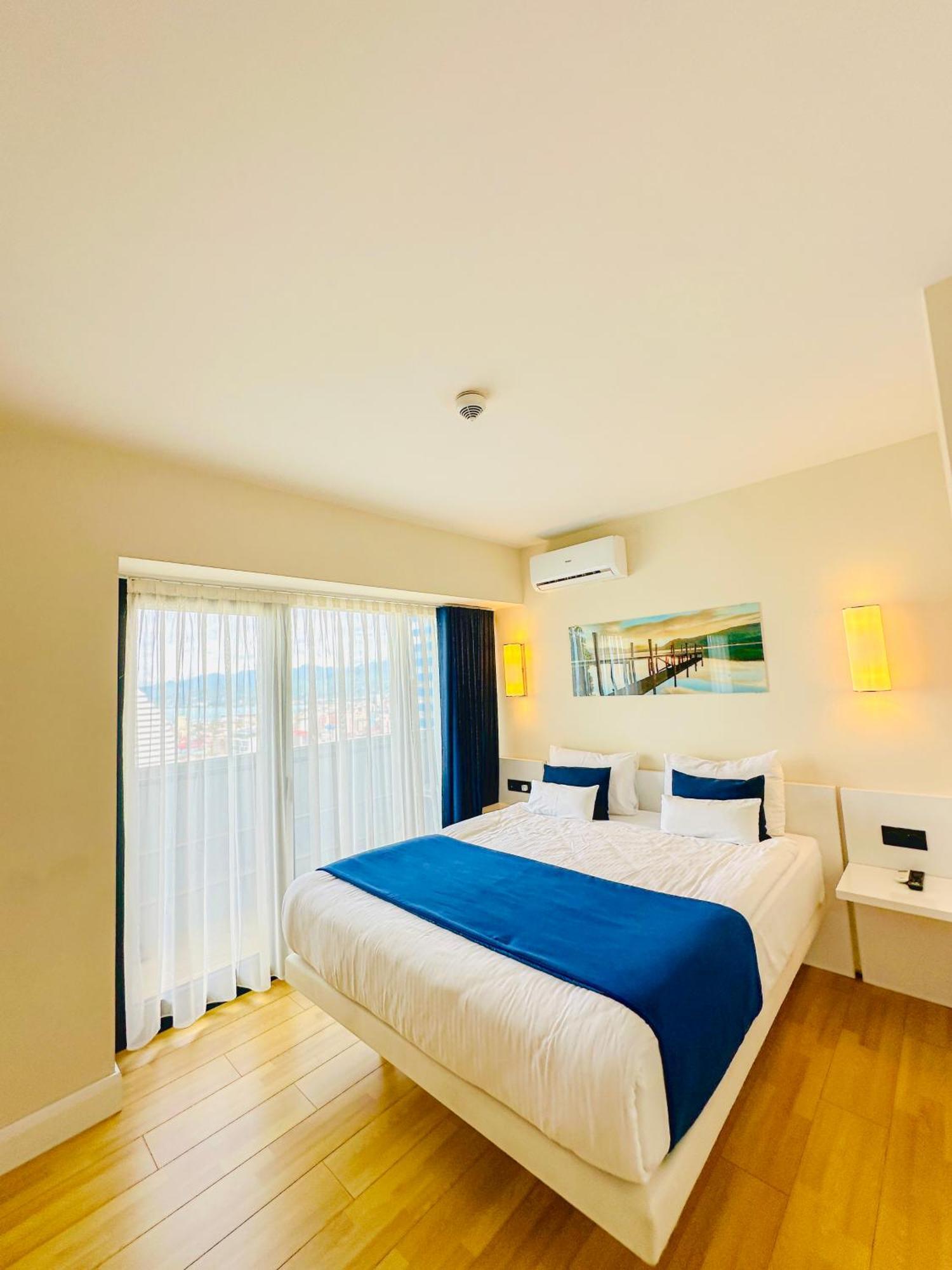 Seaside Vip Hotel Batumi Luaran gambar